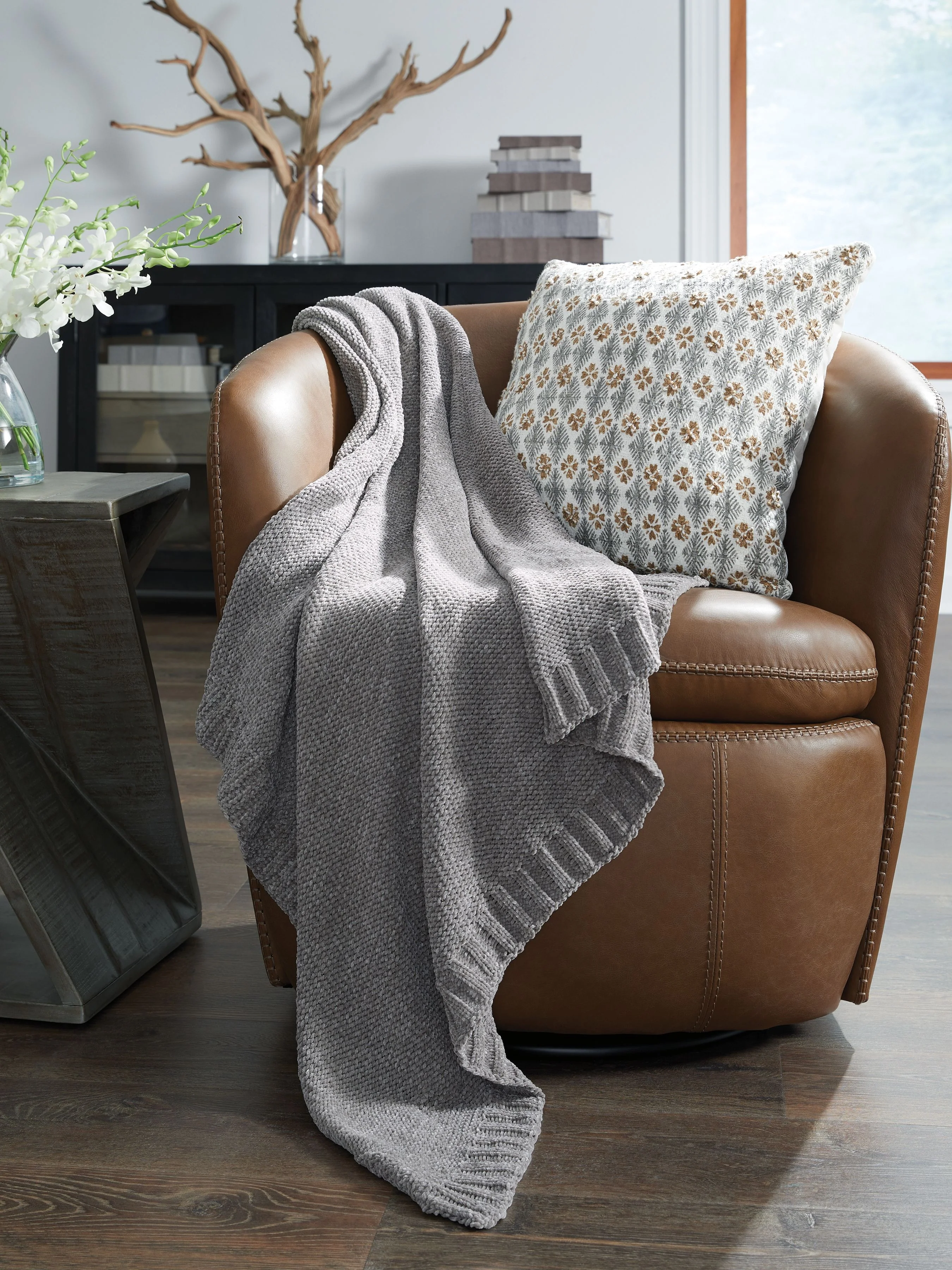 Anawood - Throw - Image 10