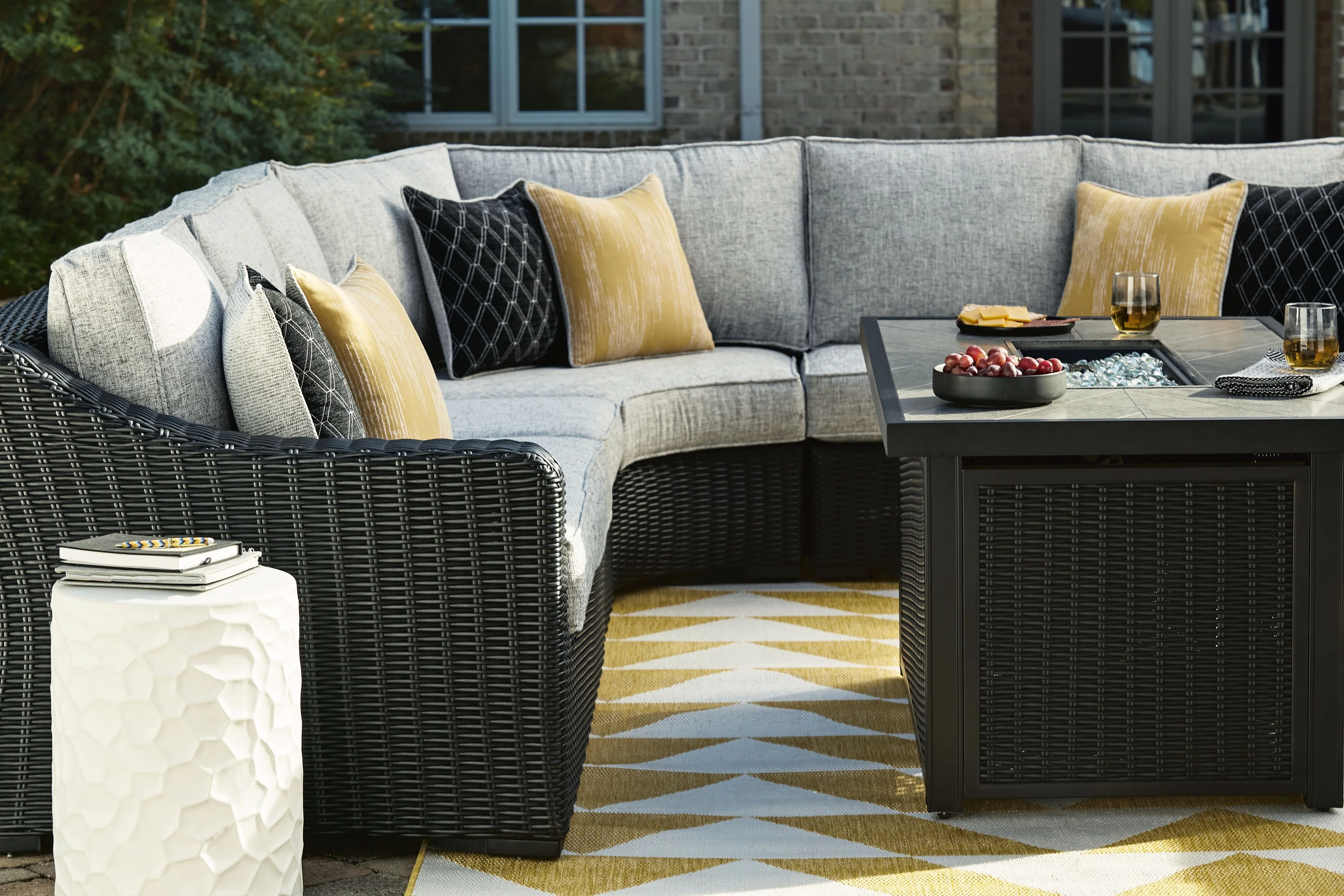 Beachcroft - Outdoor Sectional - Image 10