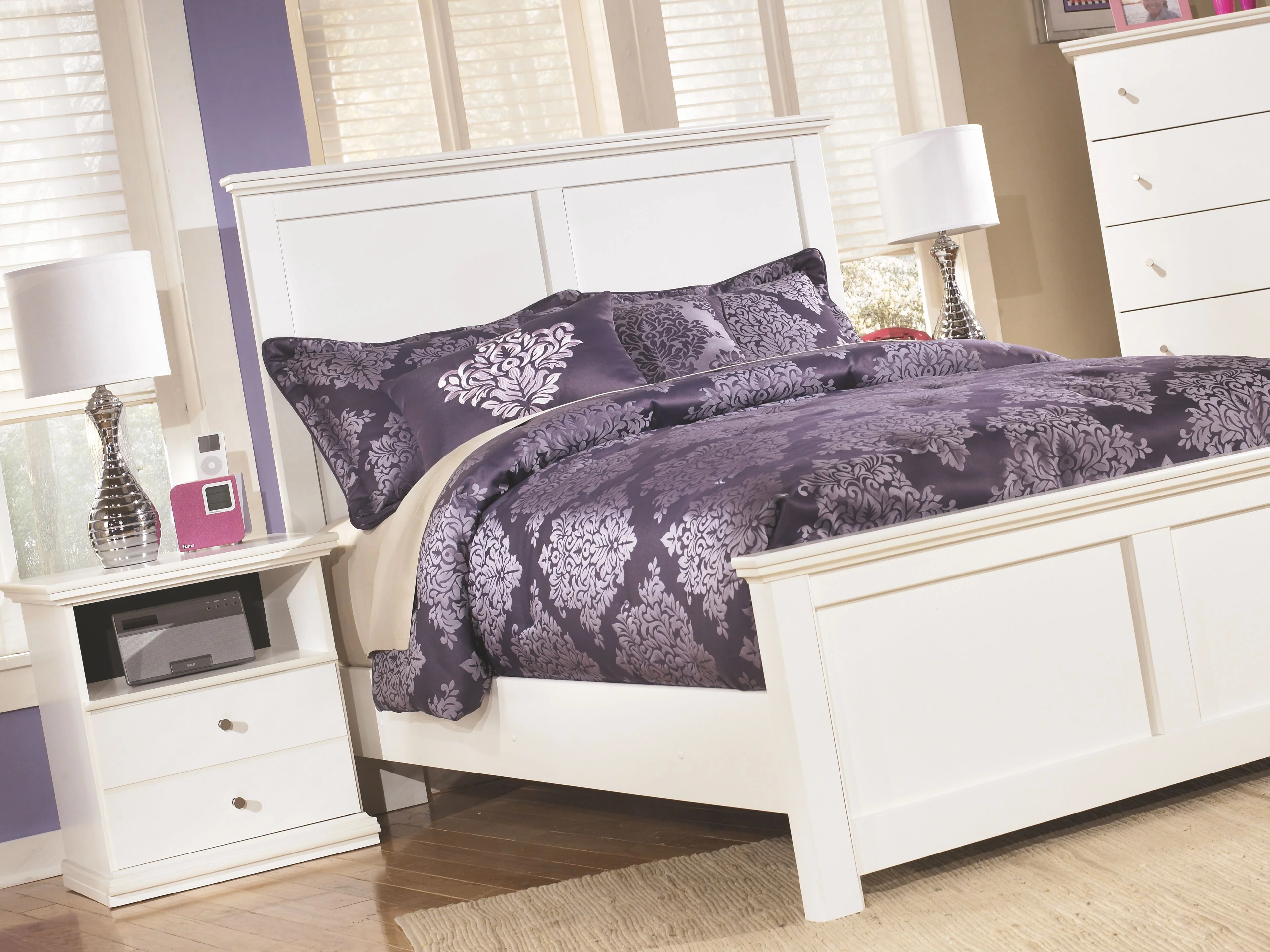 Bostwick Shoals - One Drawer Night Stand - White - Image 2