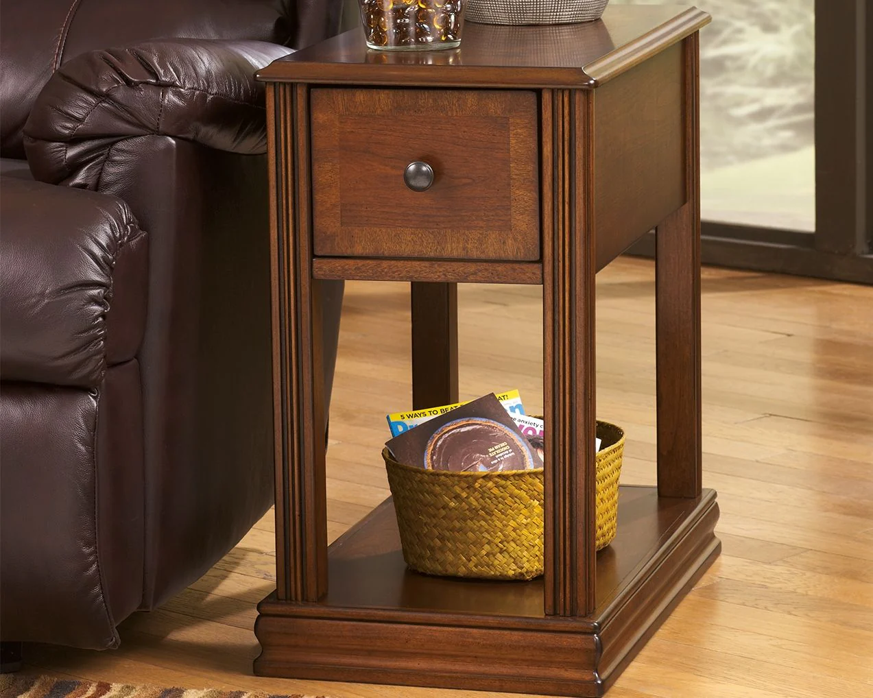 Breegin - Chair Side End Table - Removable Tray - Brown - Image 3