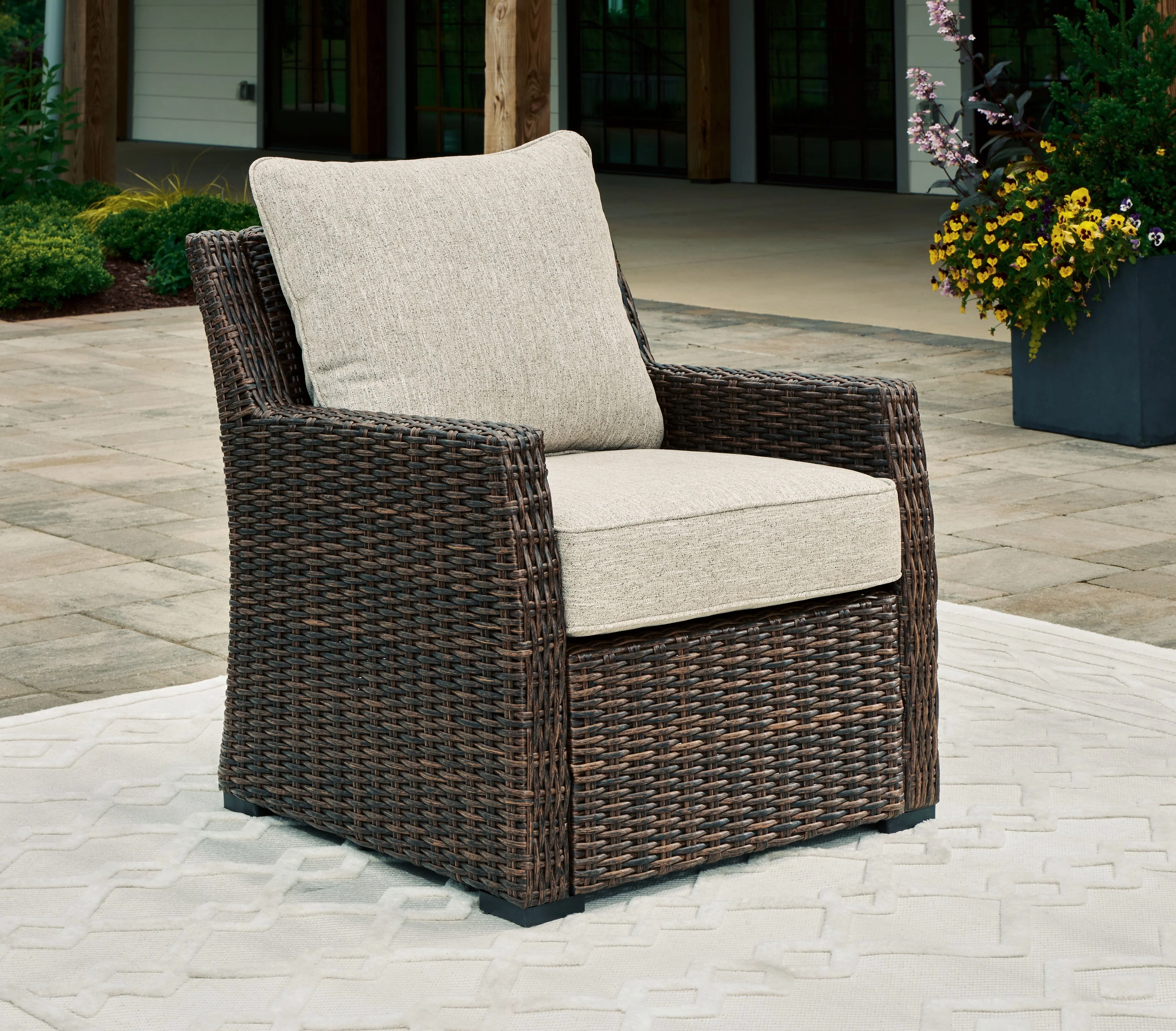 Brook Ranch - Lounge Chair With Cushion - Brown - Image 2