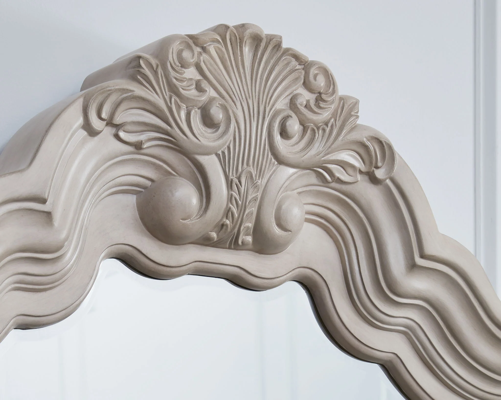 Bruchandi - Dresser - Image 8