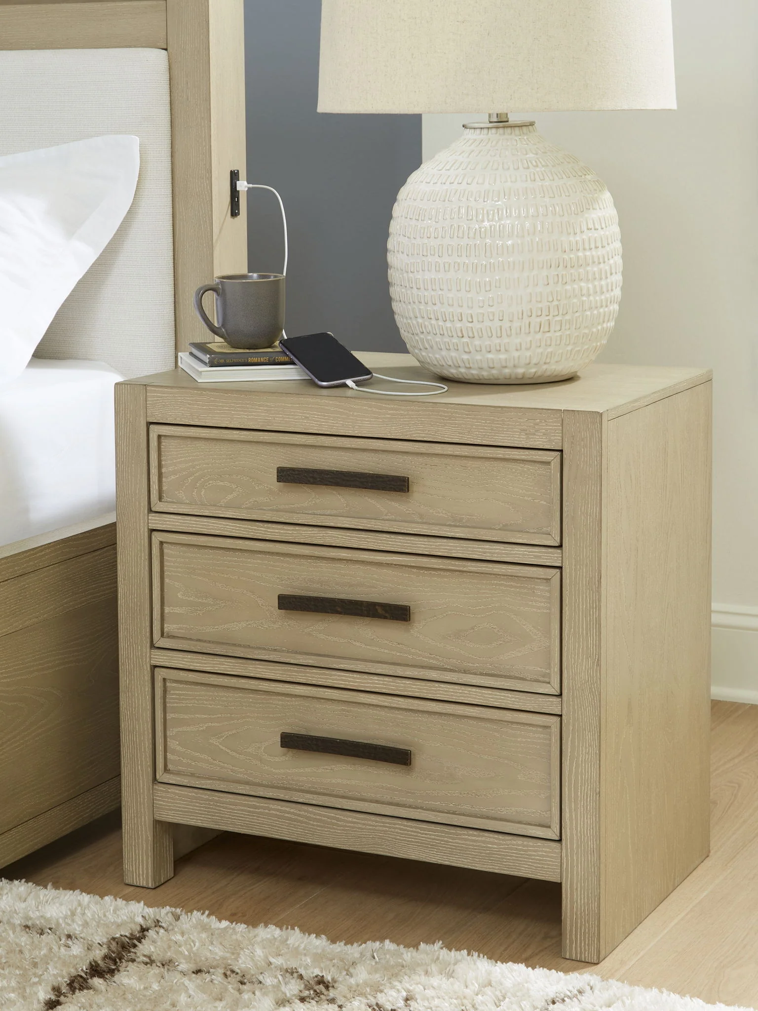 Calmoro - Three Drawer Night Stand - Gray - Image 4