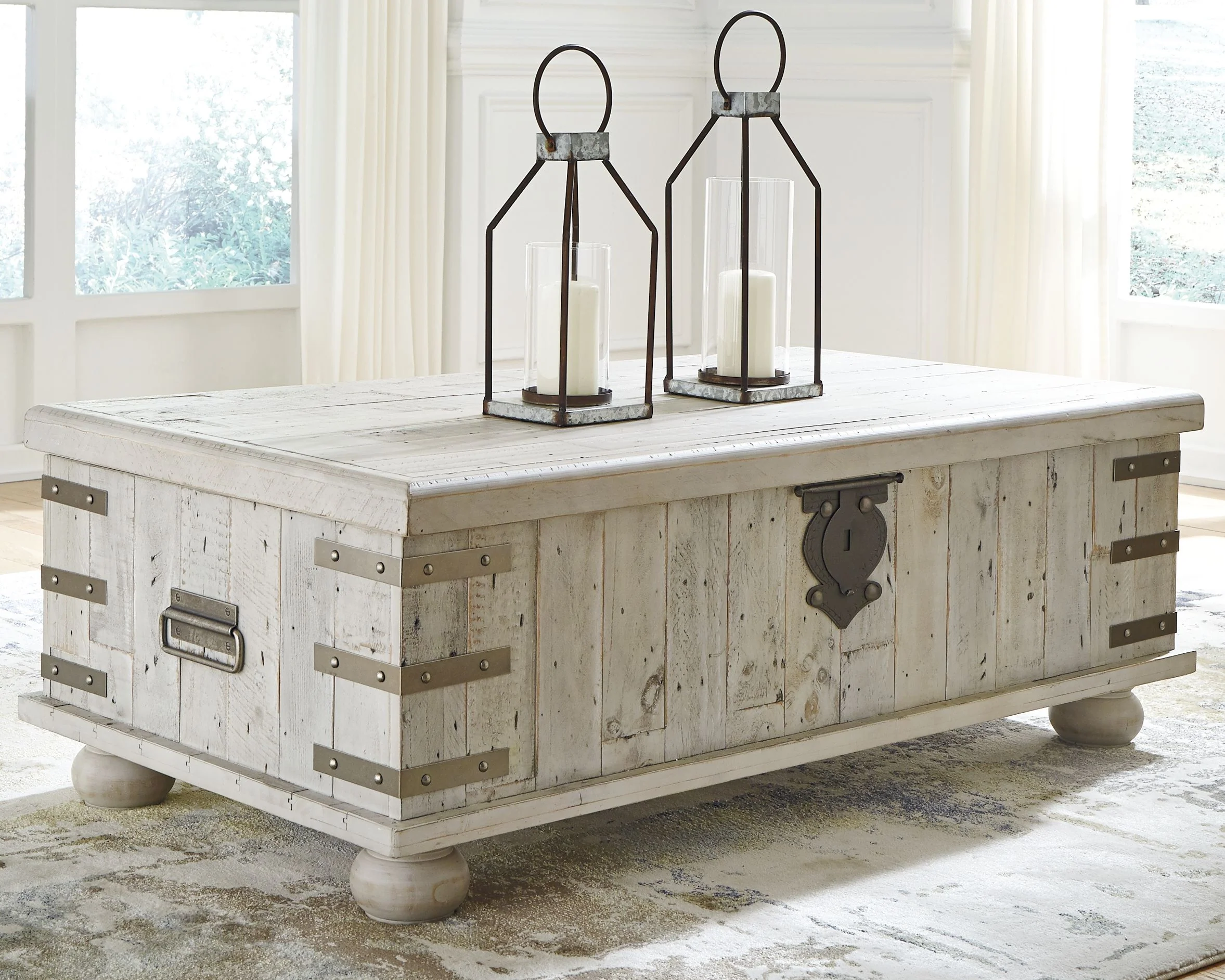 Carynhurst - Lift Top Cocktail Table - White Wash Gray - Image 4