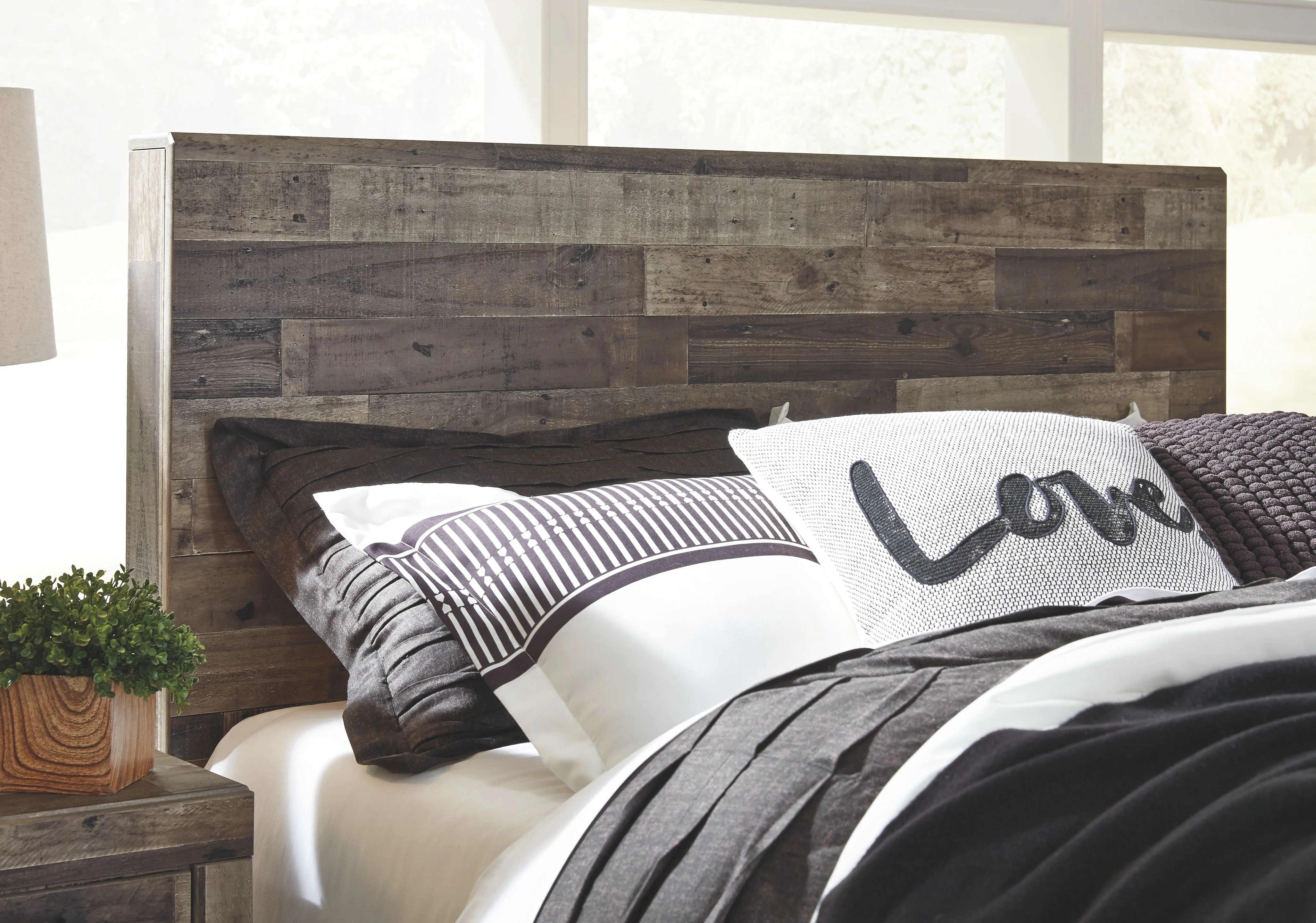Derekson - Panel Bedroom Set - Image 29