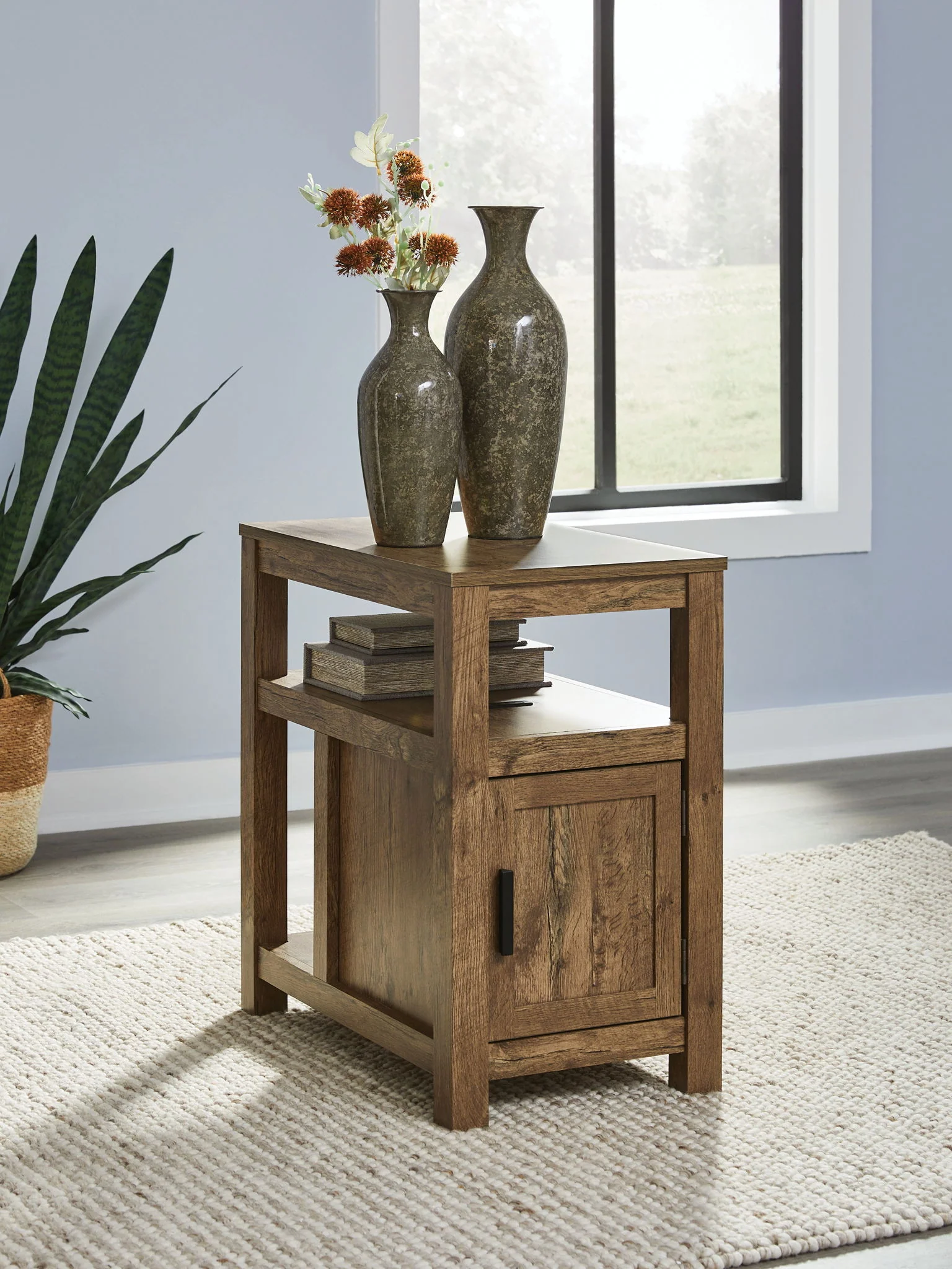 Fendenmore - Chair Side End Table - Image 11