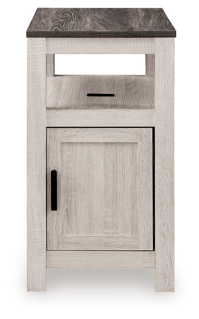 Fendenmore - Chair Side End Table - Image 8