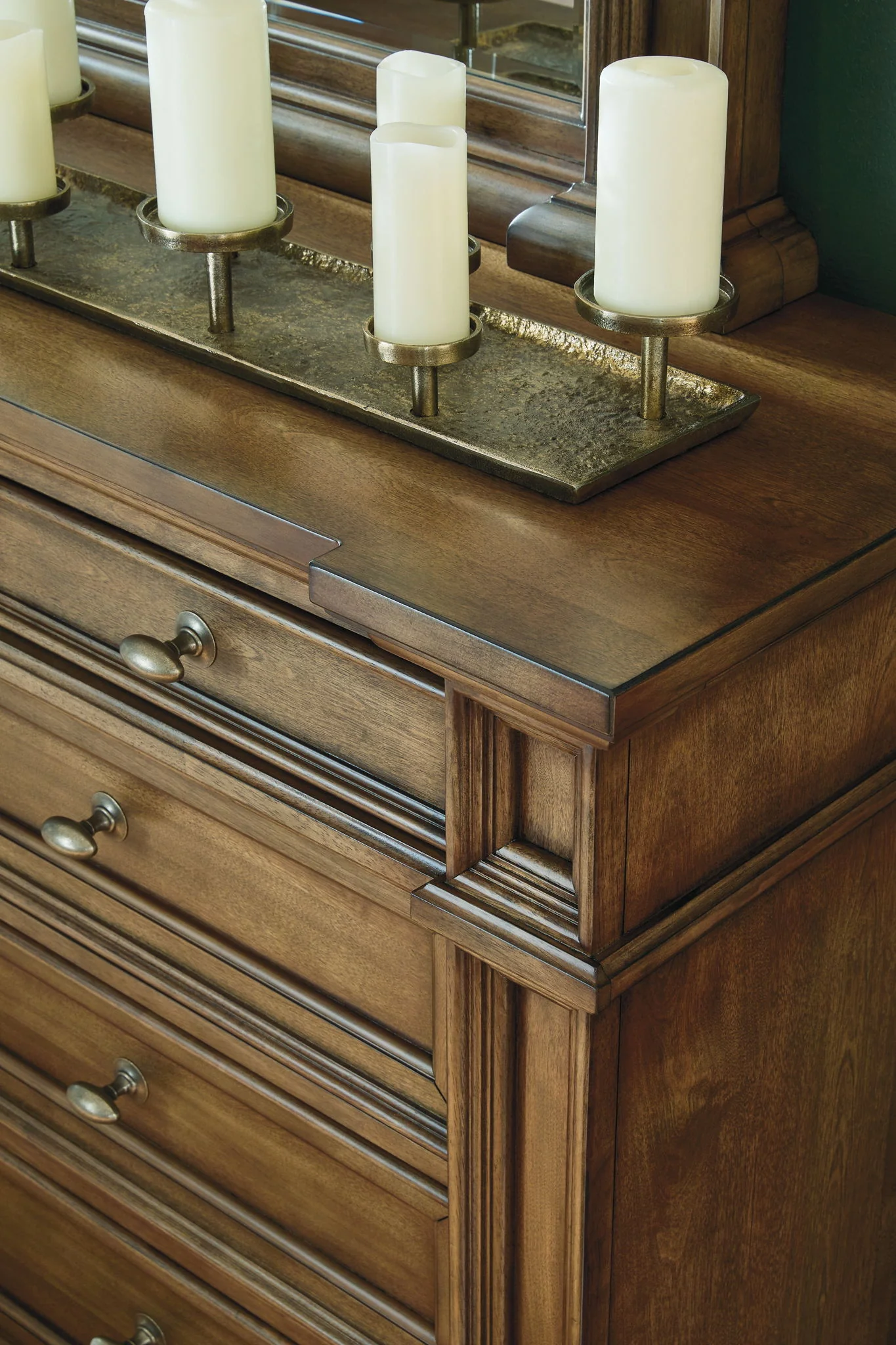Frantanna - Dresser - Image 3