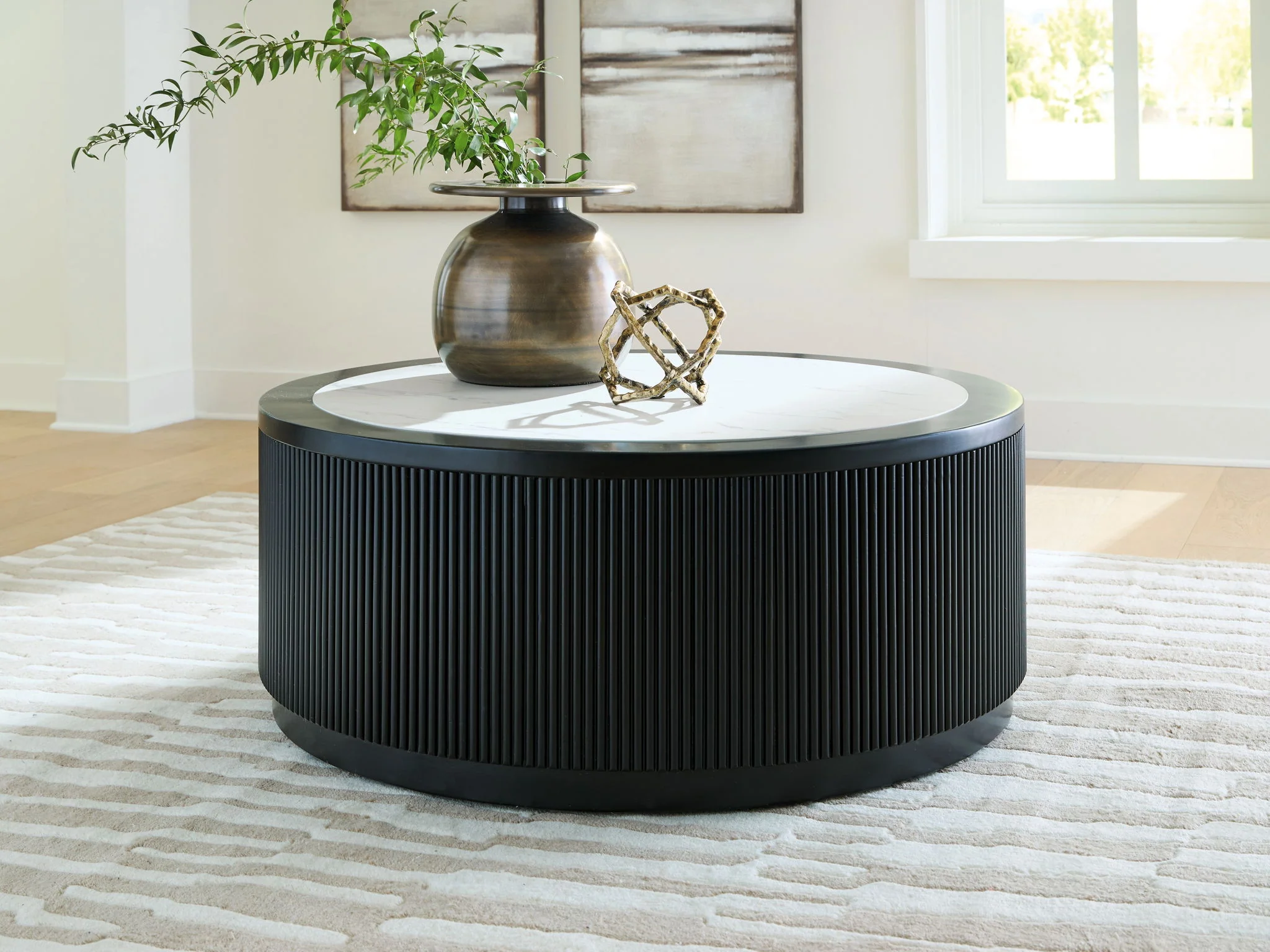 Grayman - Round Table - Image 4