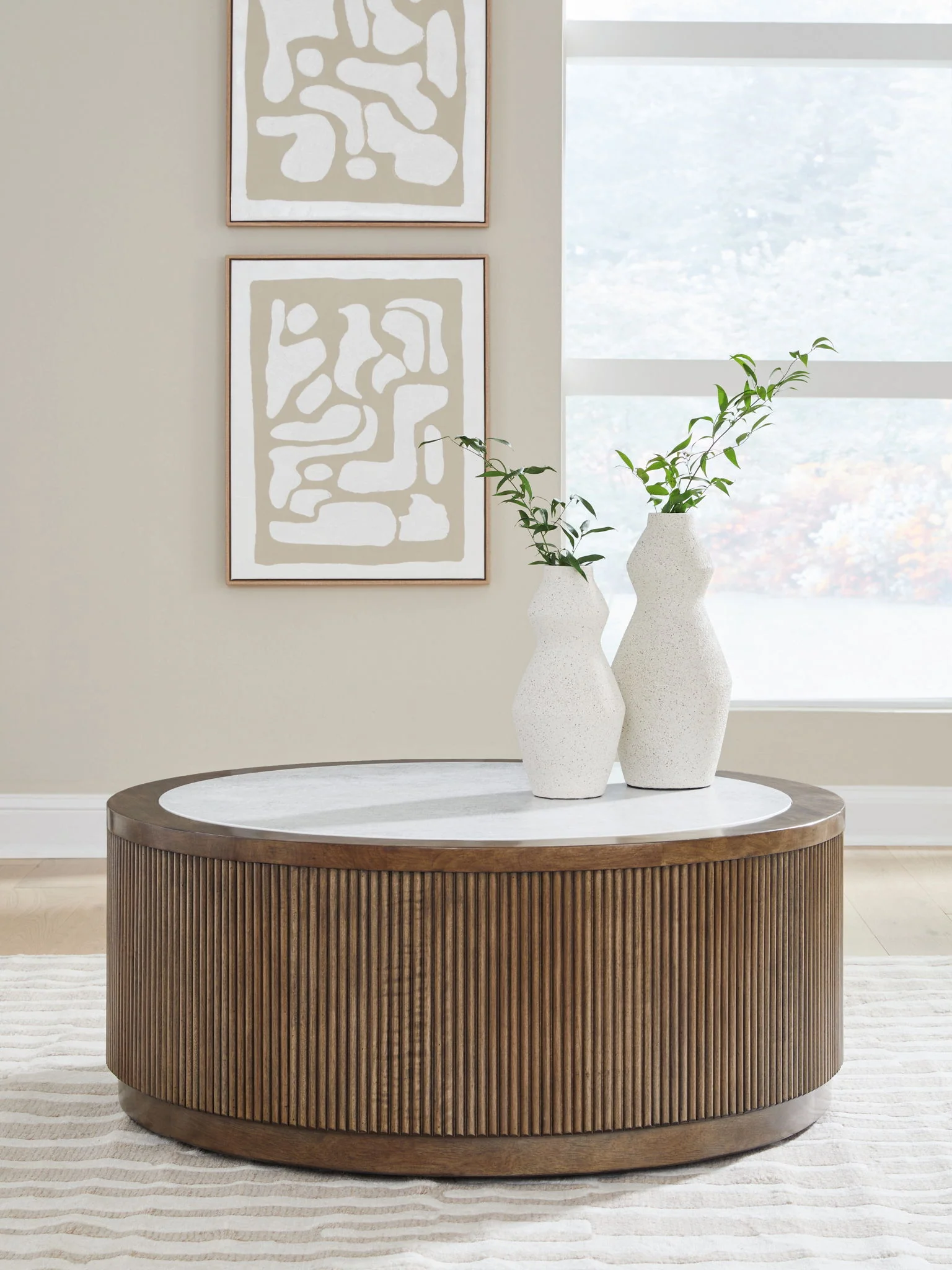 Hadonna - Round Table - Image 3