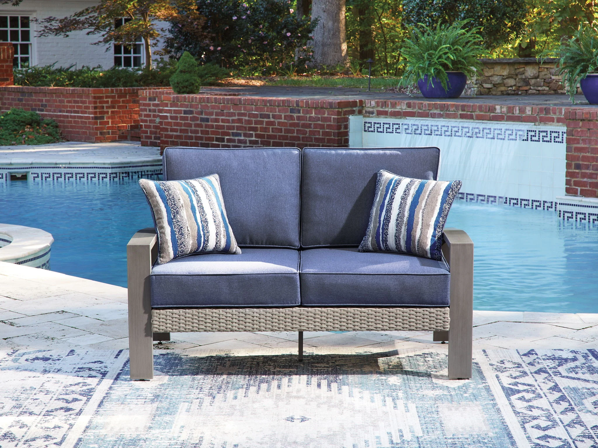 Half Moon Beach - Loveseat With Cushion - Blue / Gray - Image 2