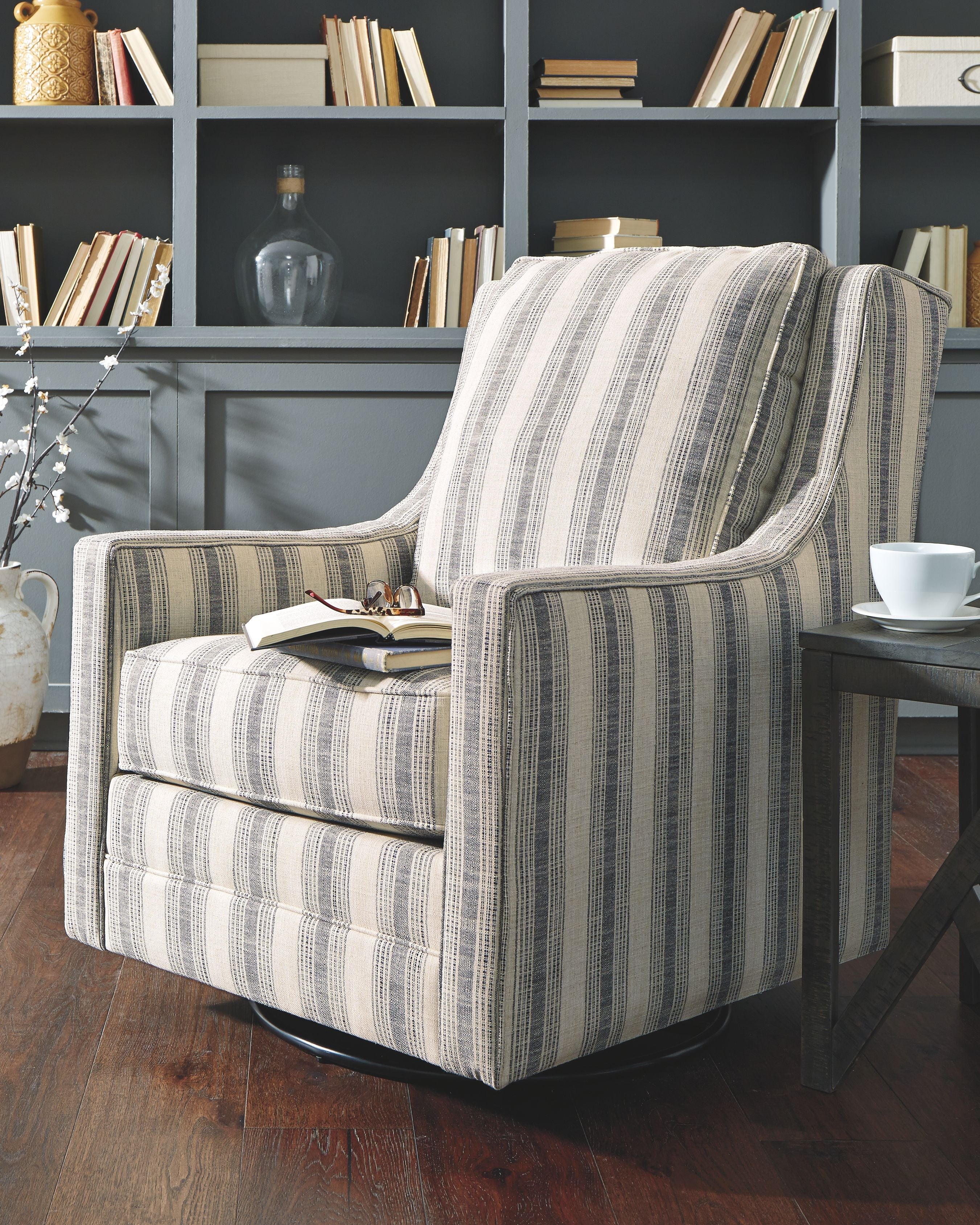 Kambria - Swivel Glider Accent Chair - Image 3