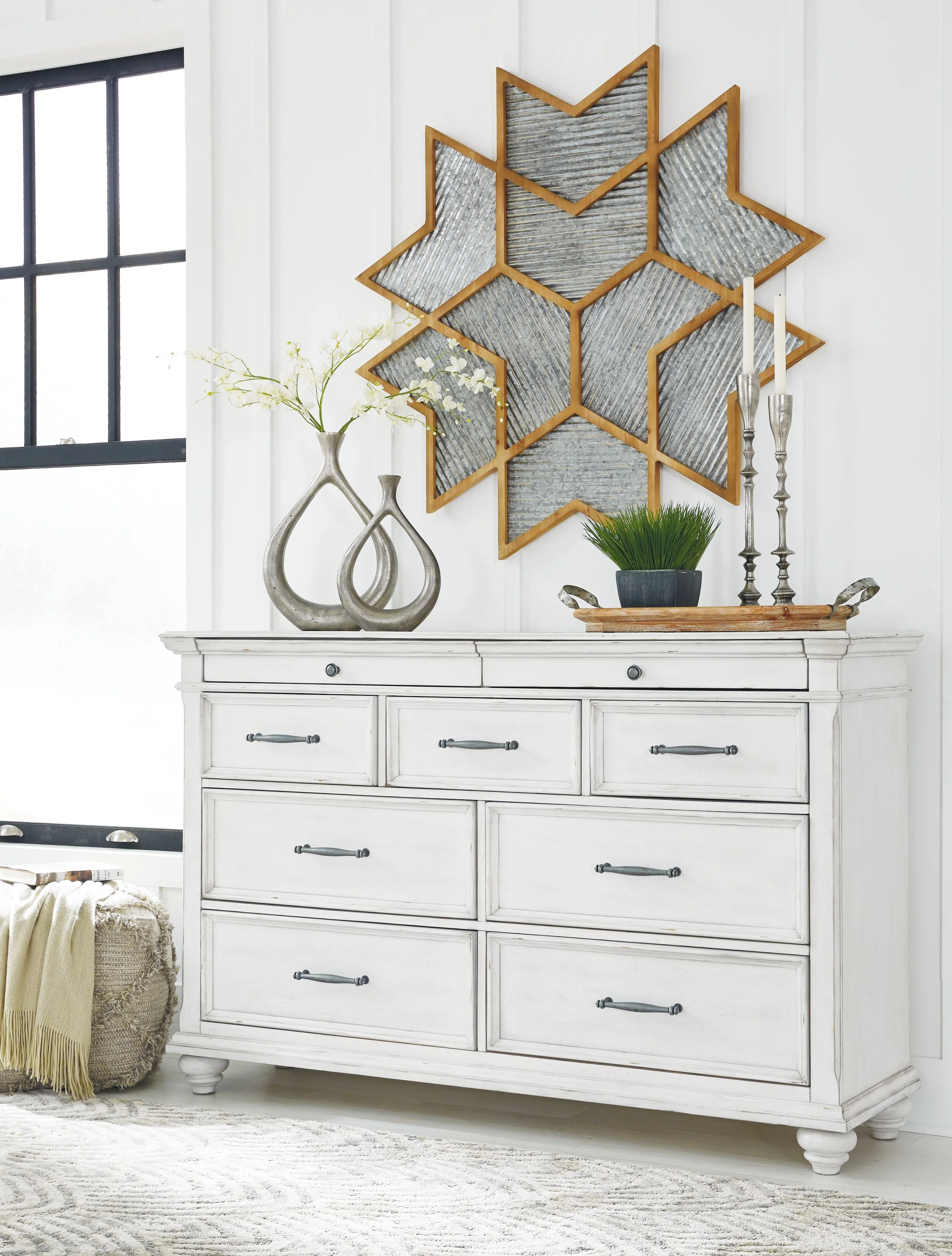 Kanwyn - Dresser - Image 4
