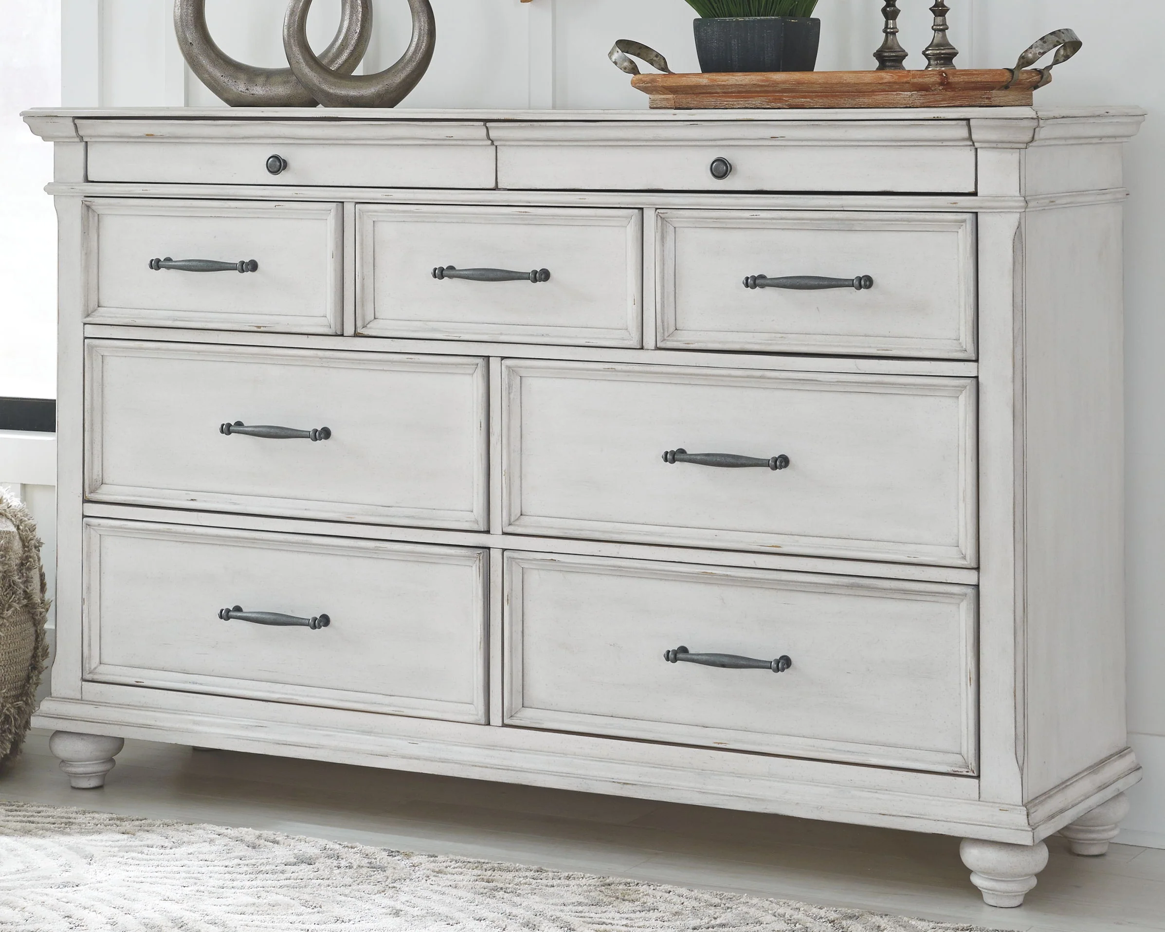 Kanwyn - Dresser - Image 7