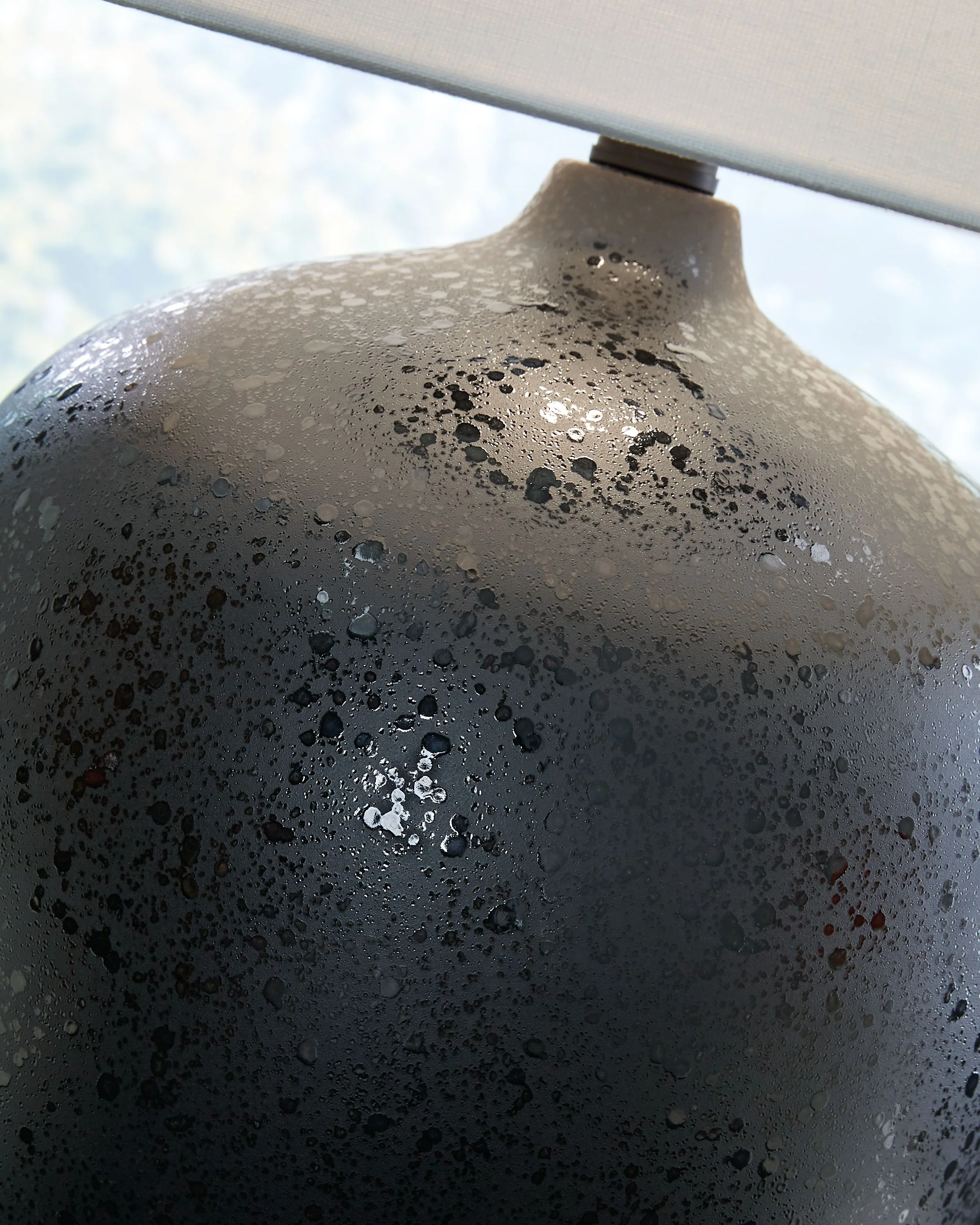 Ladstow - Ceramic Table Lamp  - Black - Image 3