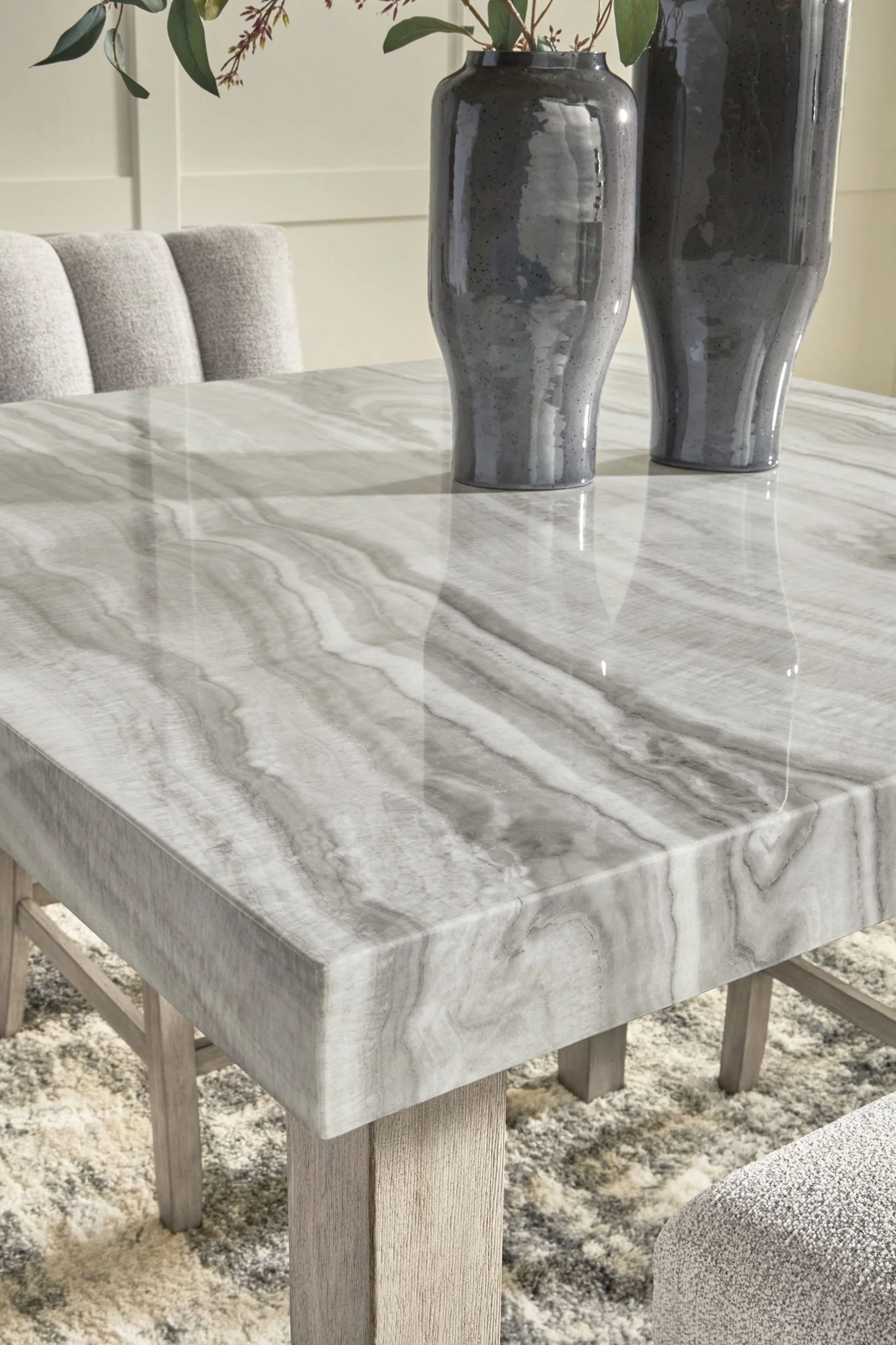 Larawyn - Dining Room Table - Image 4
