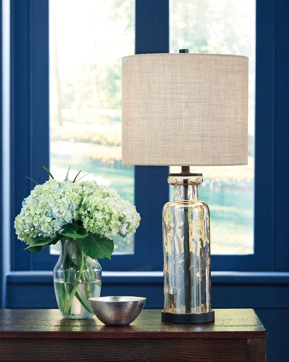 Laurentia - Glass Table Lamp  - Champagne - Image 4