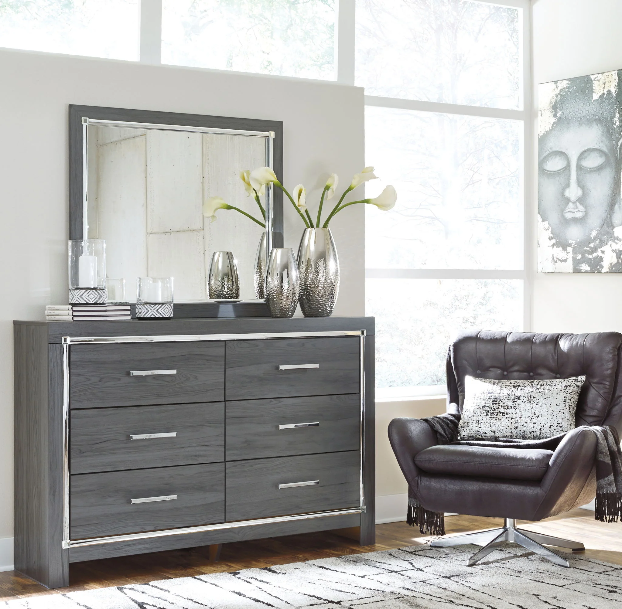 Lodanna - Dresser - Image 7