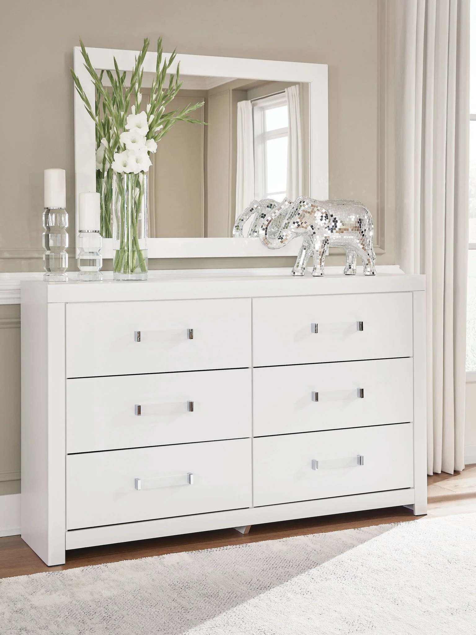 Maeling - Six Drawer Dresser - Image 8