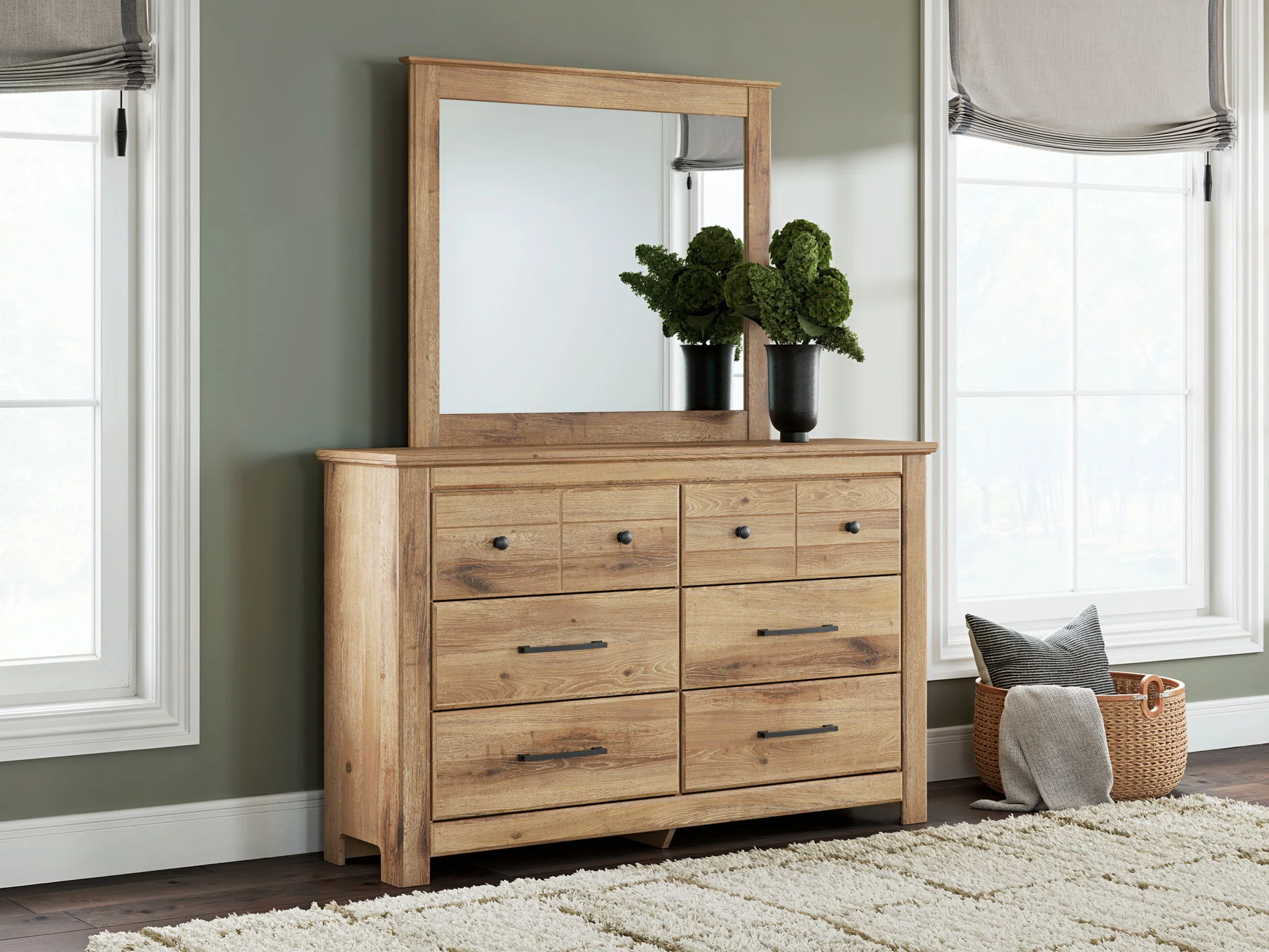 Makidern - Six Drawer Dresser - Image 12