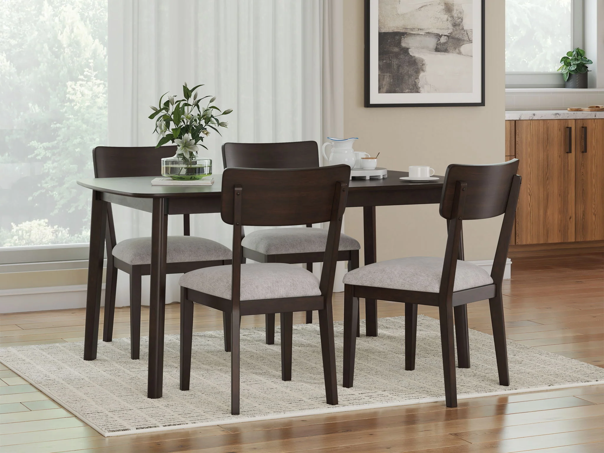 Mallenette - Dining Room Table Set (Set of 5) - Merlot - Image 4