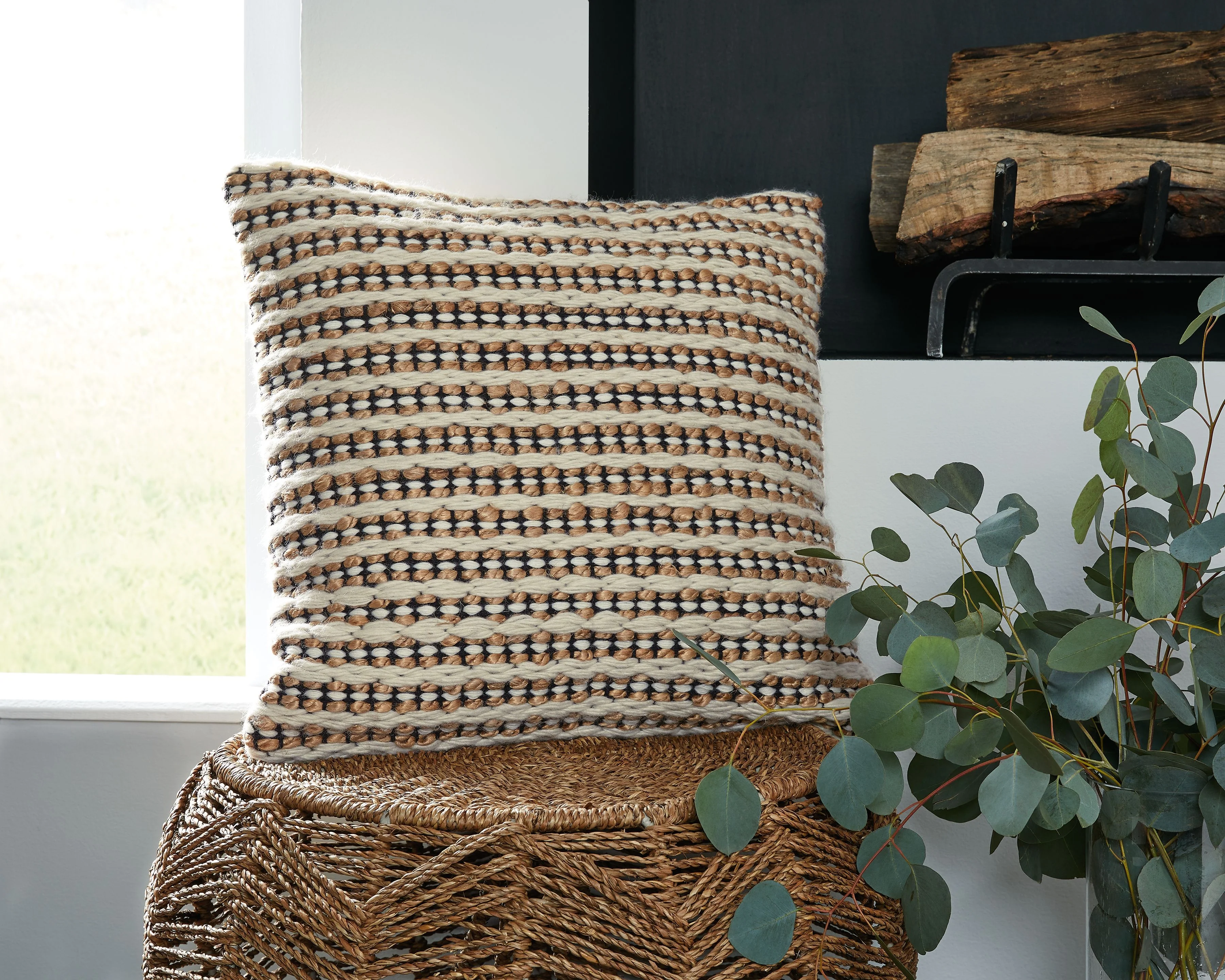 Nealington - Pillow (Set of 4) - Brown / Black / White - Image 4