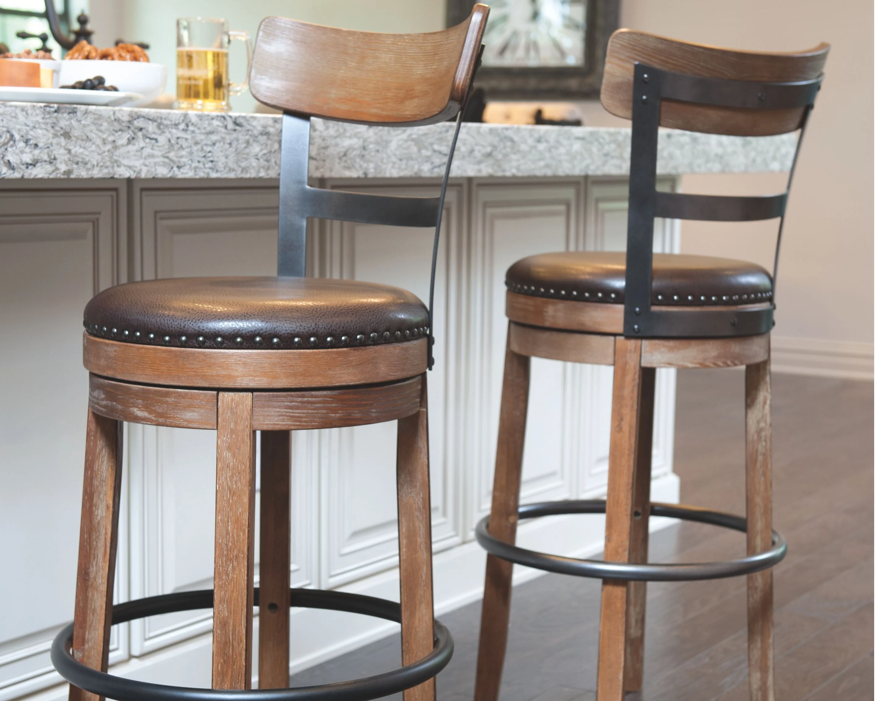 Pinnadel - Swivel Barstool - Image 6