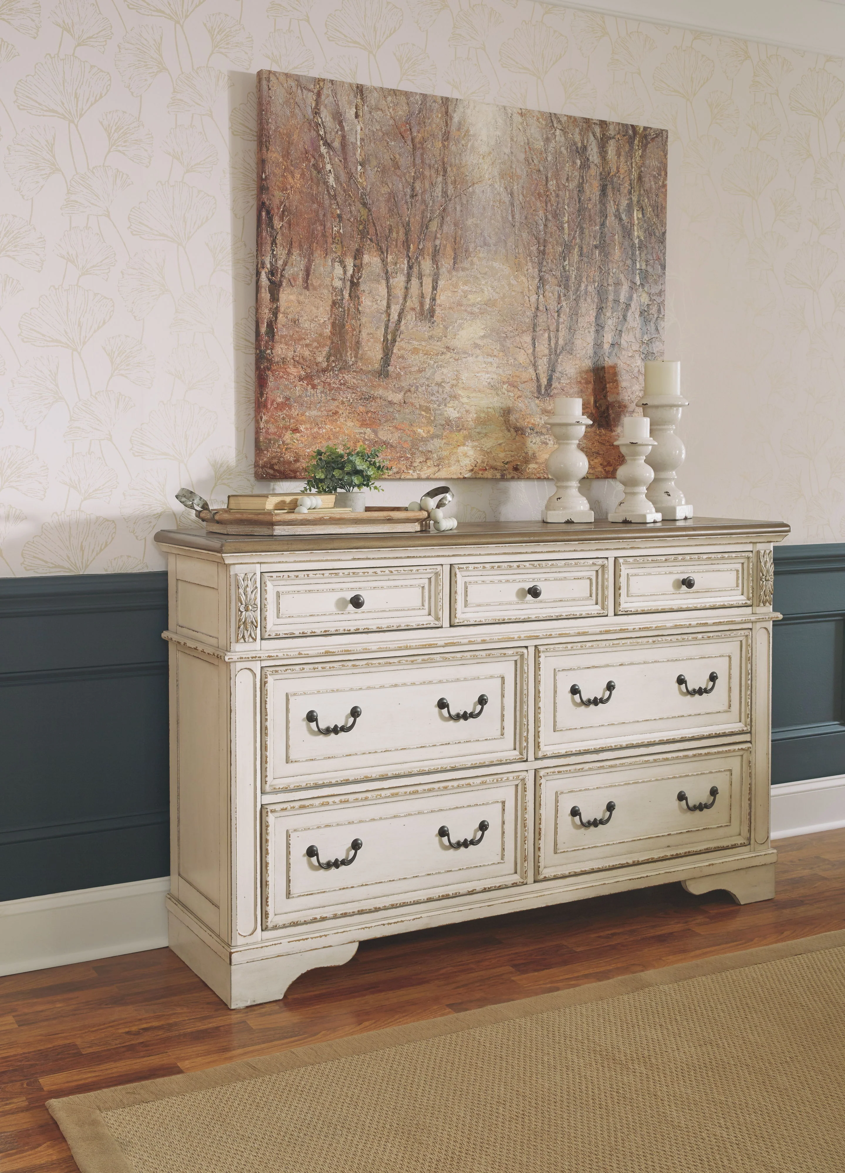 Realyn - Dresser - Image 13