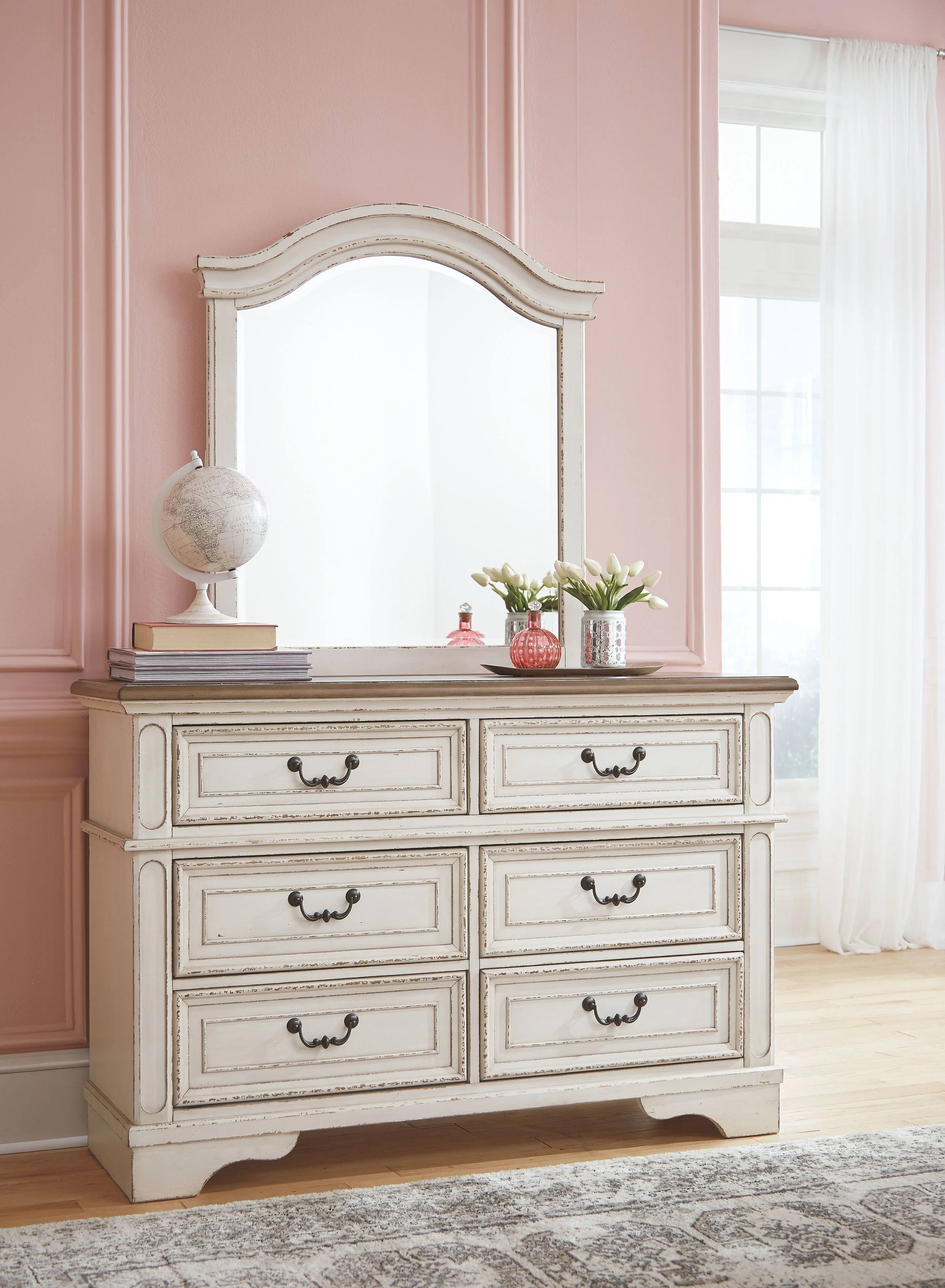Realyn - Dresser - Image 4
