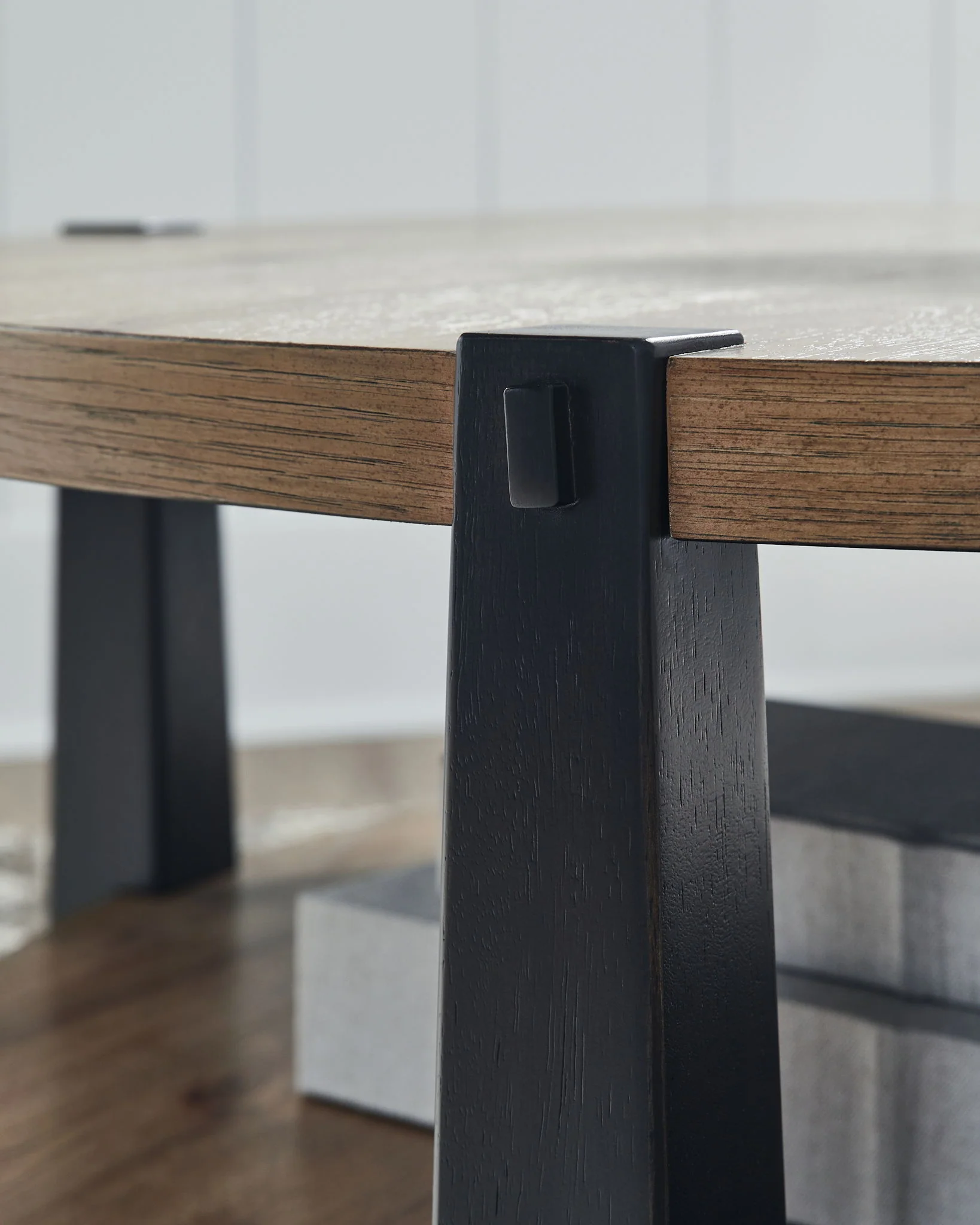 Ridgester - Round Table - Image 6