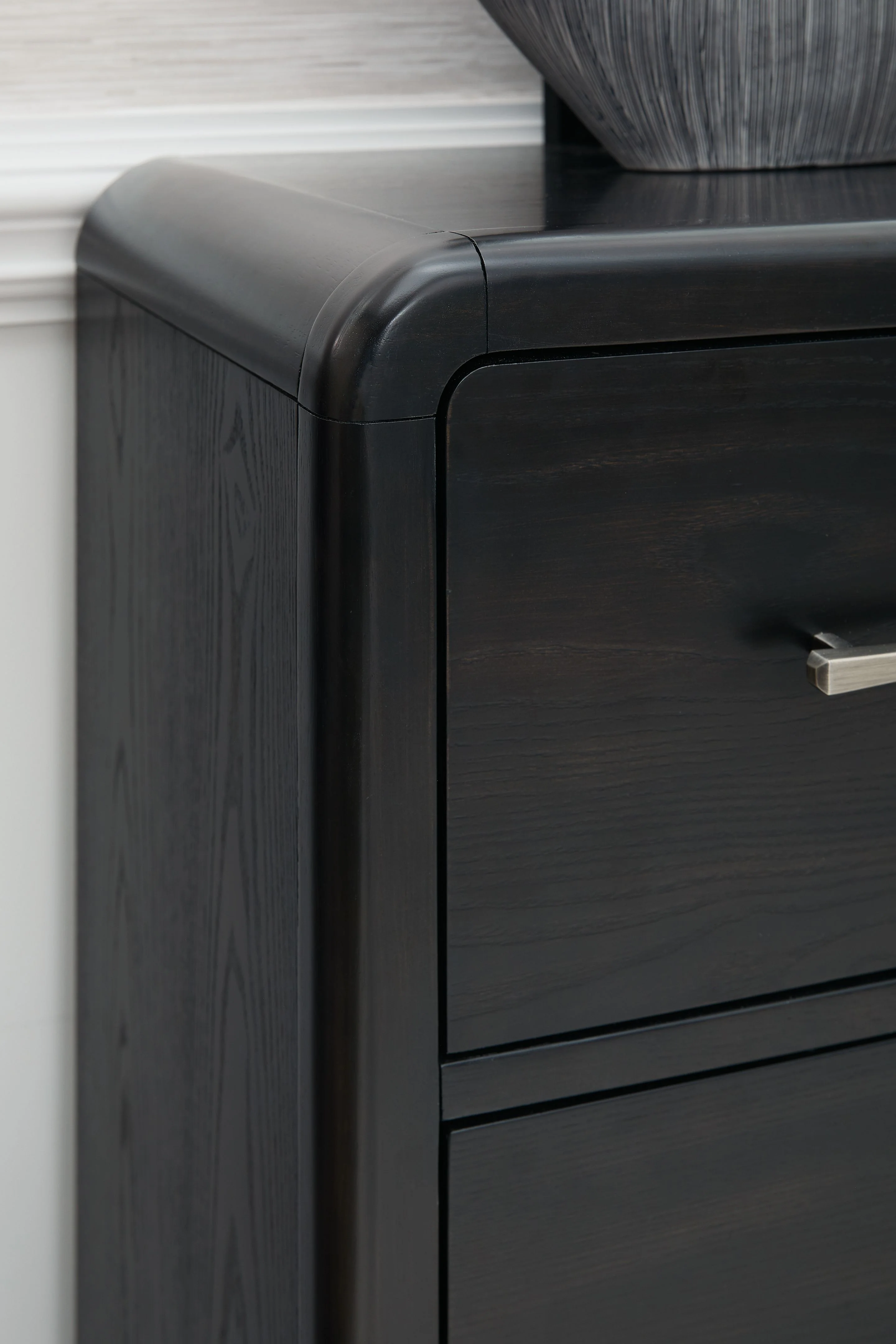 Rowanbeck - Dresser And Mirror - Black - Image 4
