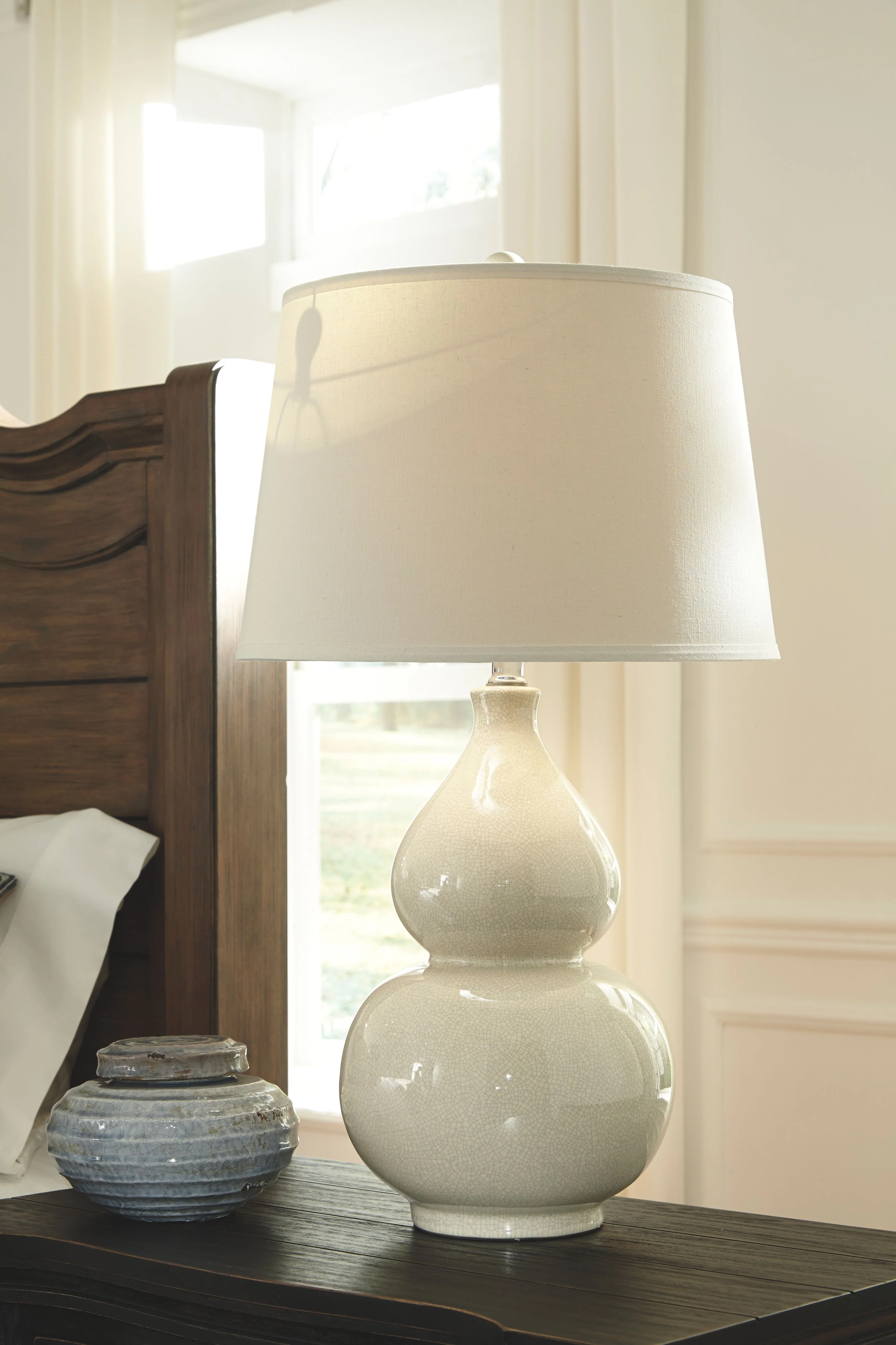 Saffi - Ceramic Table Lamp  - Cream - Image 2