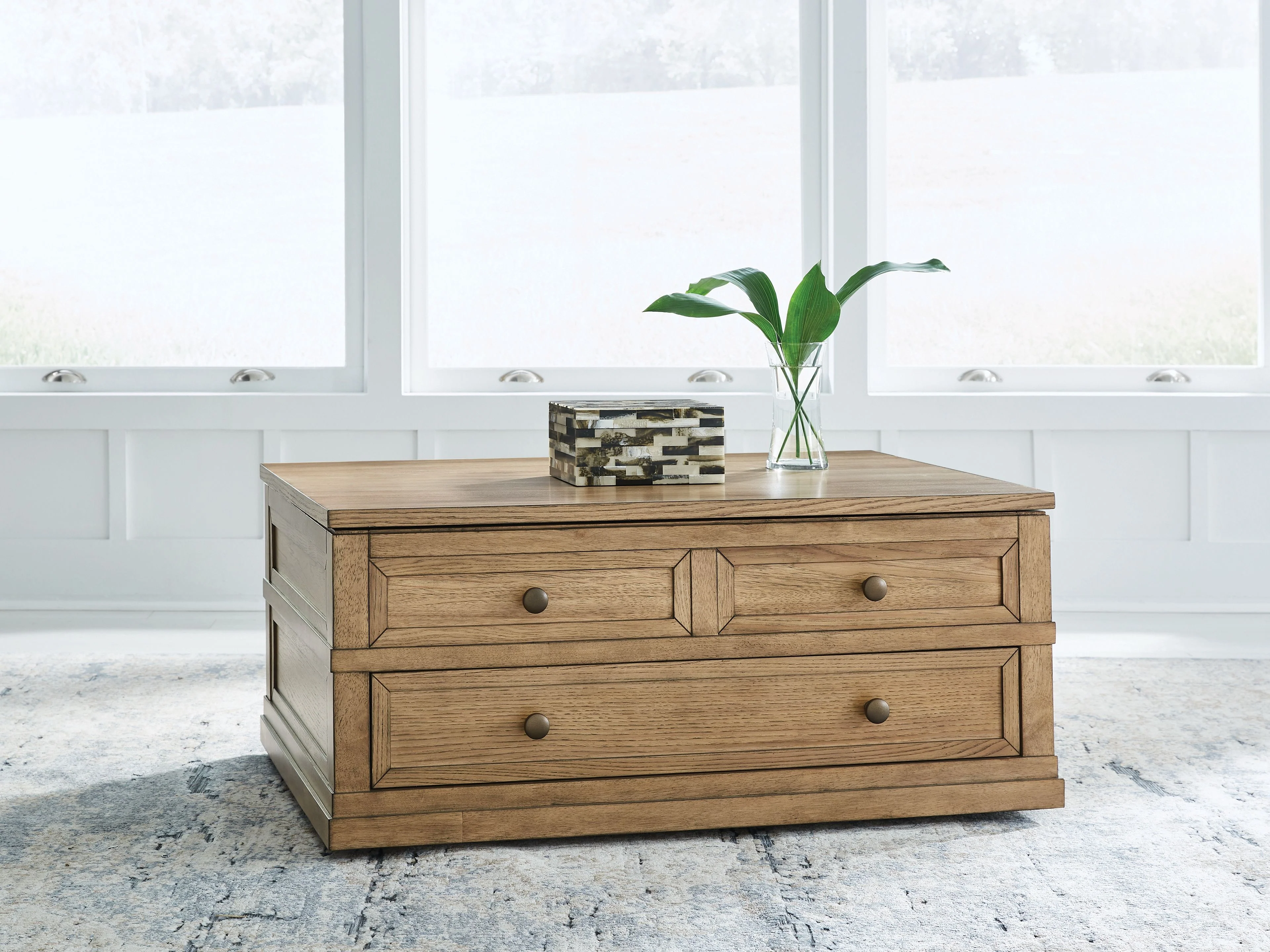 Sharlance - Lift Top Cocktail Table - Light Brown - Image 4