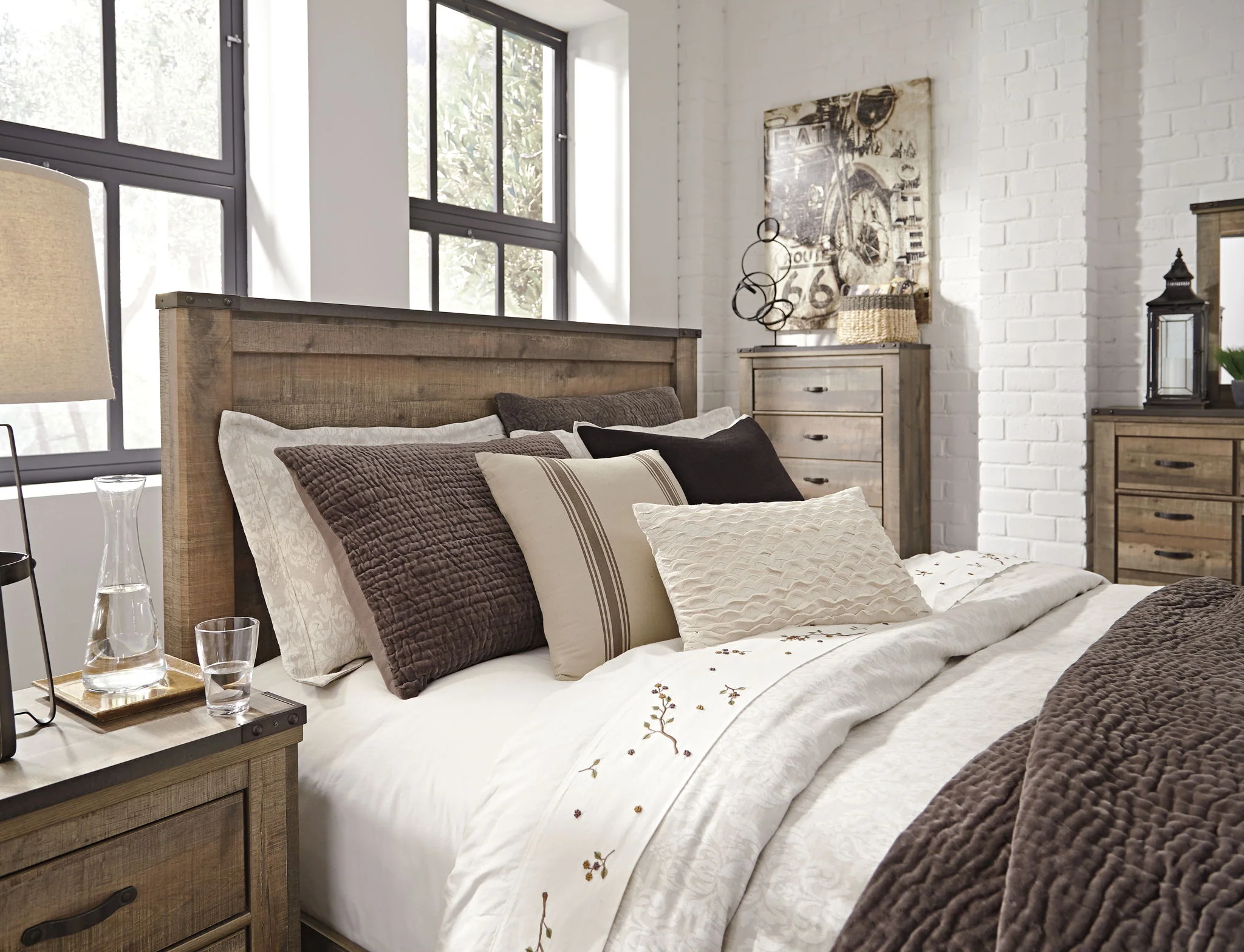 Trinell - Panel Headboard - Image 3