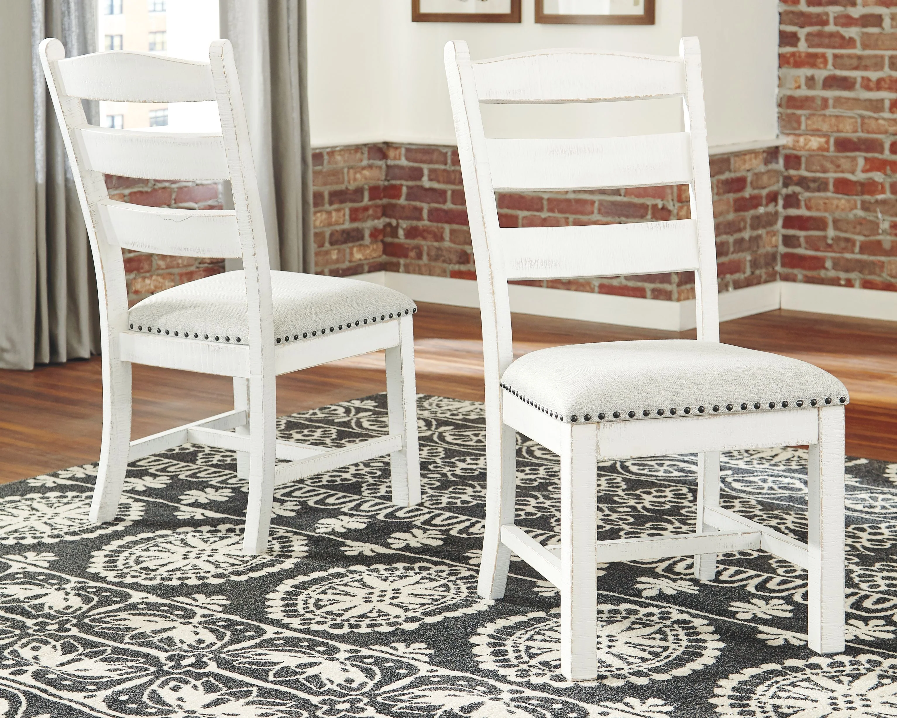 Valebeck - Dining UPH Side Chair (Set of 2) - Beige / White - Image 4