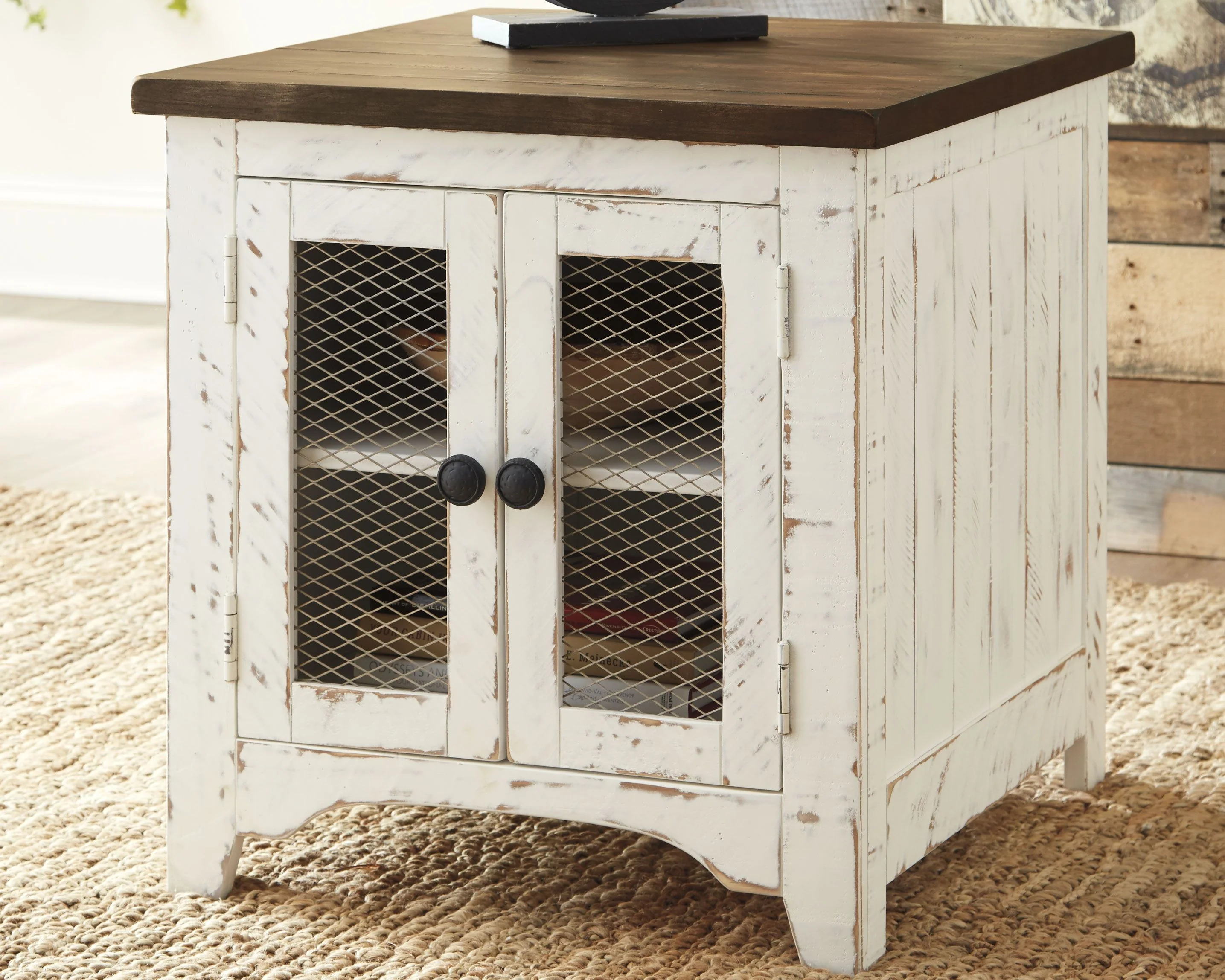 Wystfield - Rectangular End Table - 2 Doors - White / Brown - Image 3